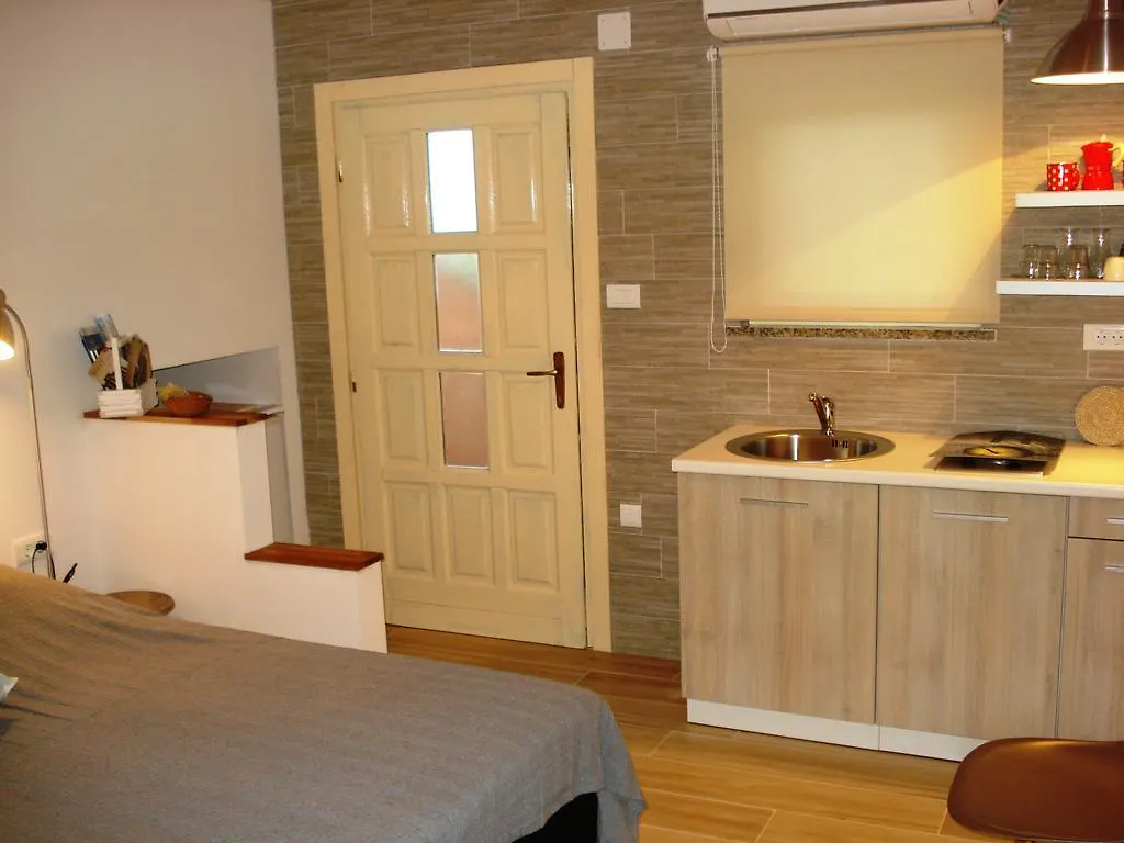 Studio Apartment Md Roč