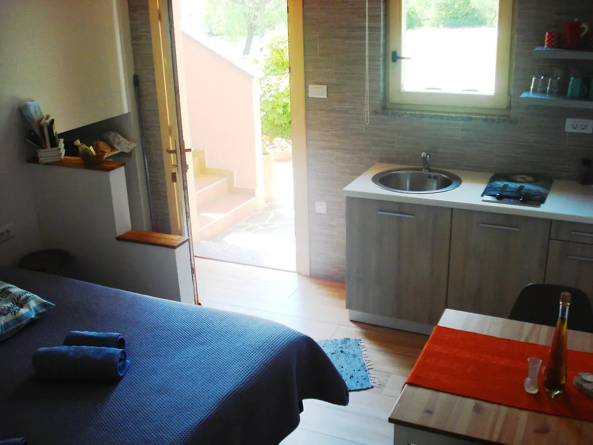 Studio Apartment Md Roč Chorwacja